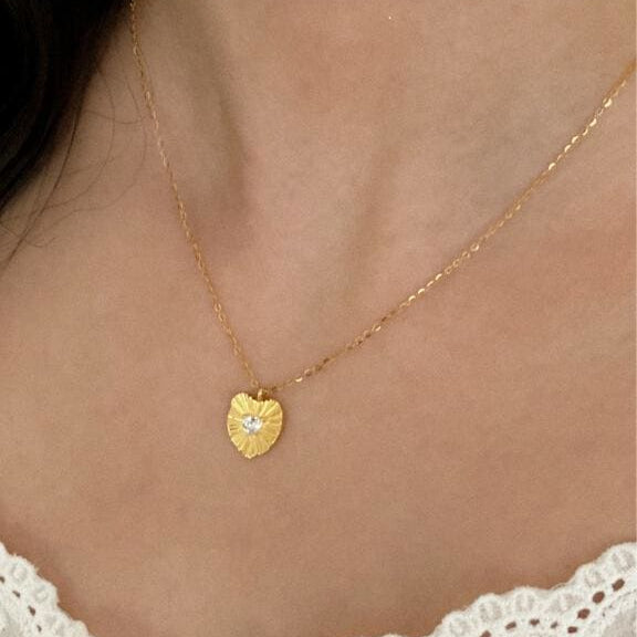 Harmony Heart Necklace Gold