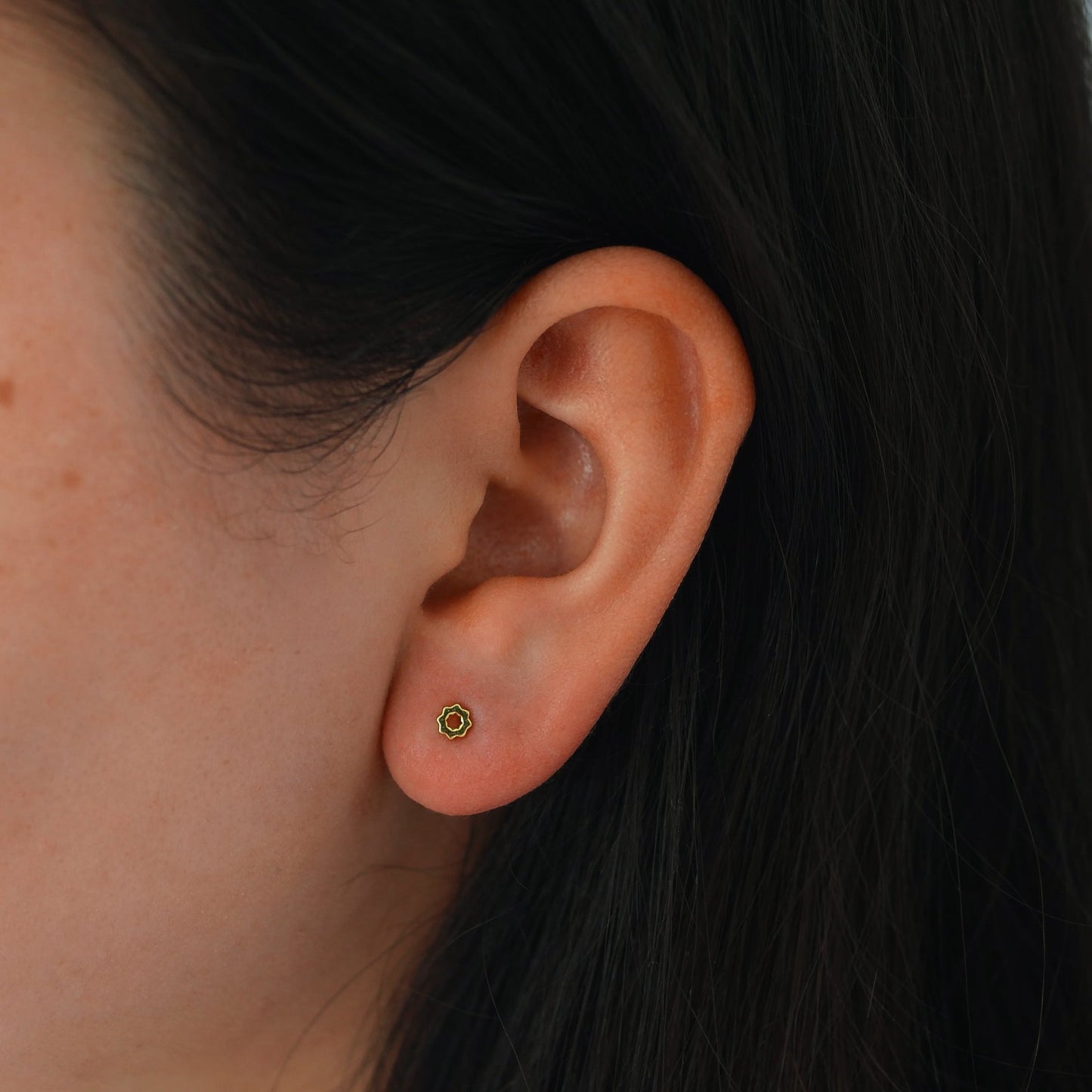 Picola flower Studs Gold